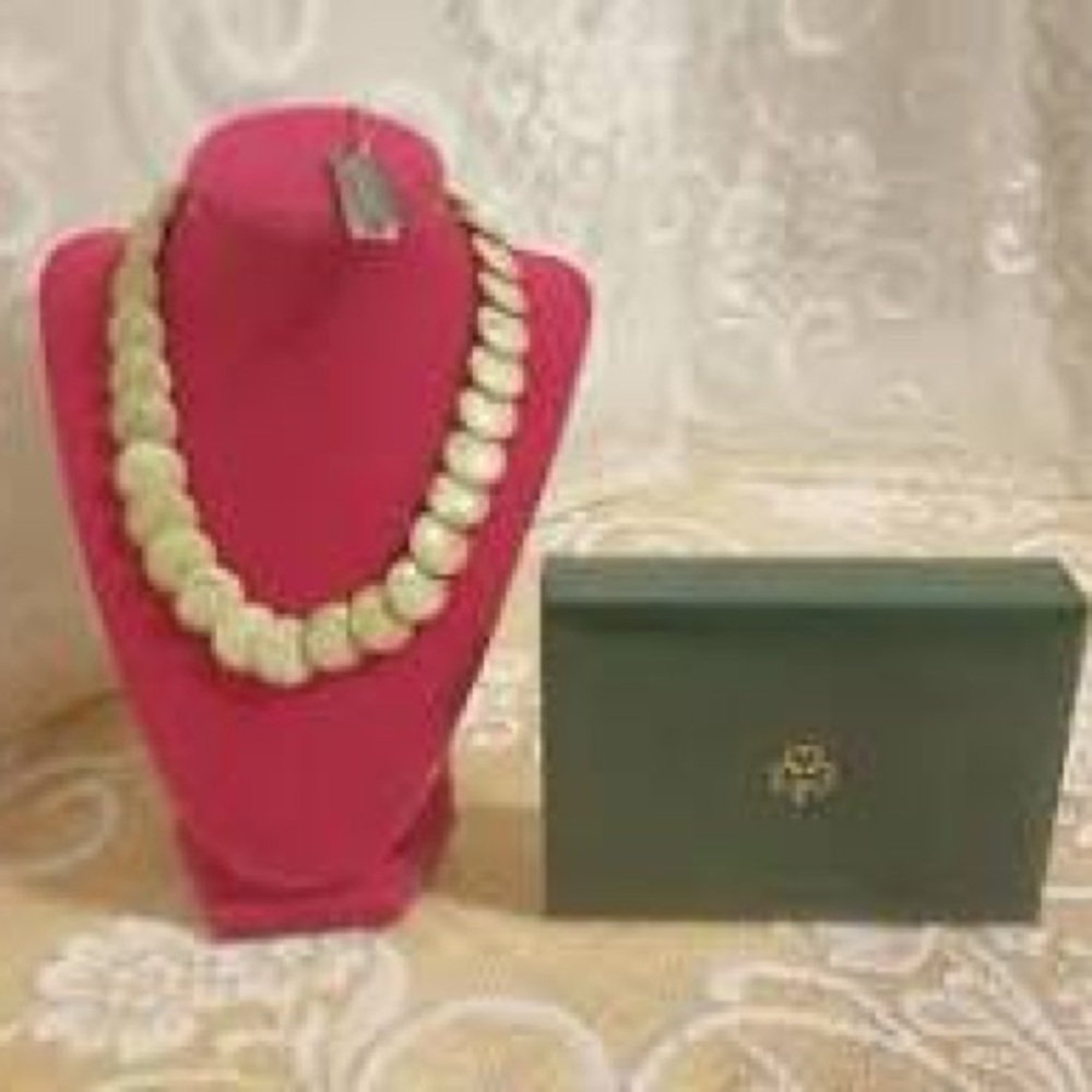 Authentic Conmare Marble 18” necklace from Ireland, new with tags.